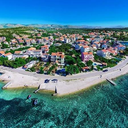 Apartmán Ivan Sibenik - *